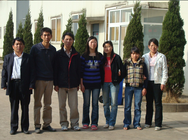 在云南名扬制药厂就业、实习的我院学生